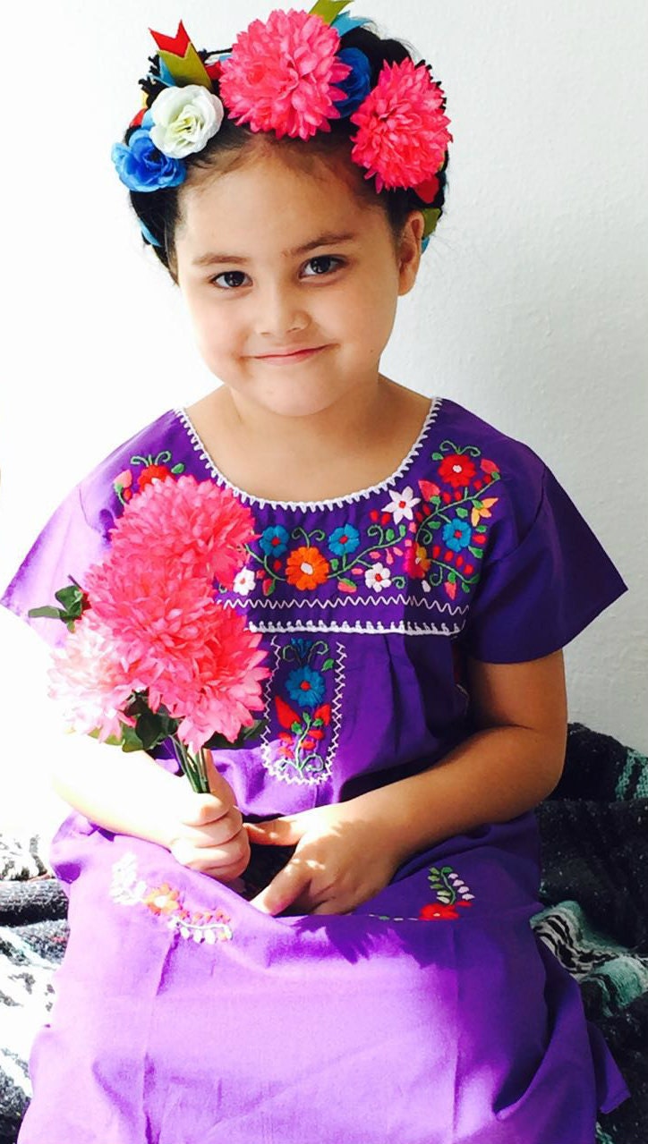 Vestido Bordado Mexicano para Niñas en color Morado - Etsy México Vestido Bordado Mexicano para Niñas en color Morado - Etsy México