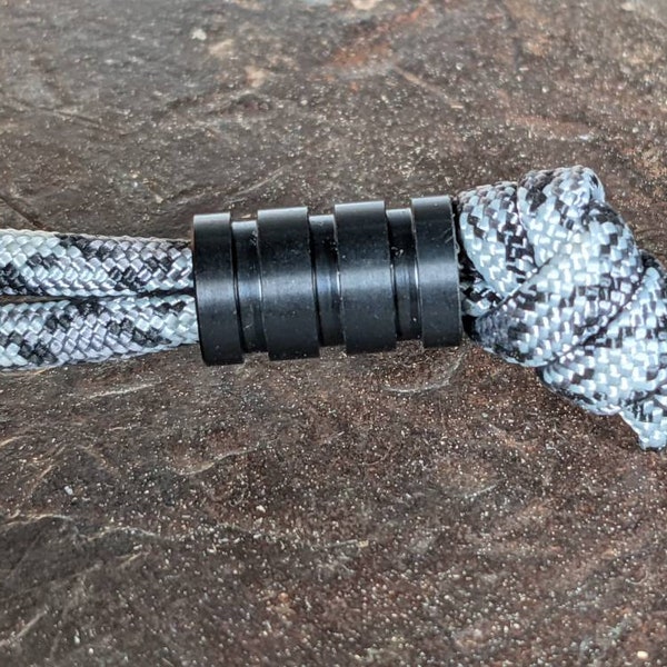 Medium Acetal (Delrin) Lanyard Bead With 3 Grooves and a Free Paracord Lanyard