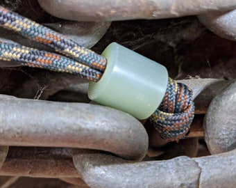 Large Simple Jade Green G10 Lanyard Bead and a Free Paracord Lanyard