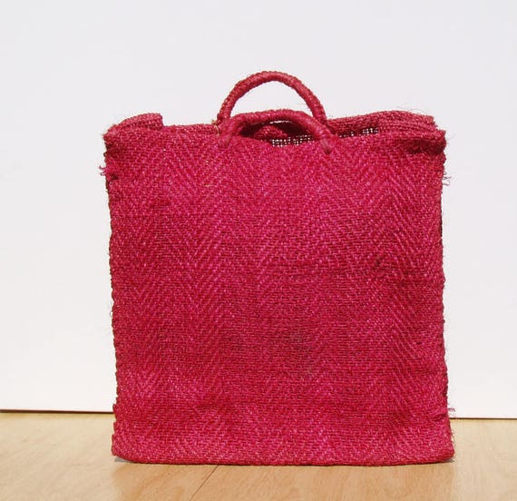 Vintage 1970's Large hand made Pink beach straw b… - image 1