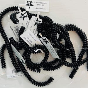 CzechMate Lentil 2 hole beads 6 mm  Jet black