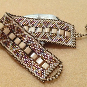 PATTERN Tila Triangle Peyote Word chart with spacing for Tila beads