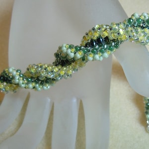 PATTERN Twin Spiral bracelet with peanut or berry beads