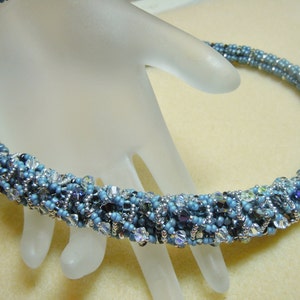 PATTERN Rolled Taffy Necklace or Bracelet Super Duo Seed Beads Crystals Herringbone