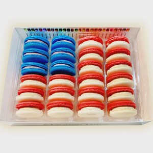 Macaron - The American Flag French Macaron Cookies (24 pack)