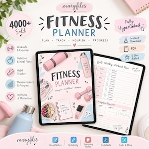 Op de afbeelding: Een digitale fitnessplanner weergegeven op twee tablets, met een roze omslag met illustraties van een yogamat, waterfles, sportschoenen, dumbbells en een kom fruit. De binnenpagina's tonen een wekelijks trainingsschema en voortgangstracker.