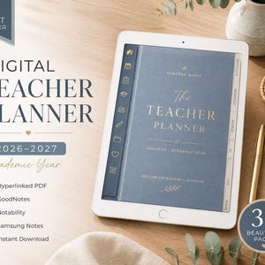 Può includere: Un tablet digitale che mostra un'agenda per insegnanti 2026-2027 con copertina blu, testo dorato e barra di navigazione laterale. Lo schermo mostra il titolo The Teacher Planner, Auberge & Oat e 32 pagine con varie icone.