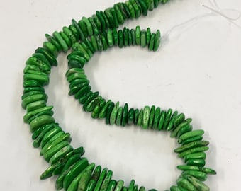 Green Howlite Turquoise Chip Slices, Flat Rondelle Strands, Graduated Discs (16 Inches long)