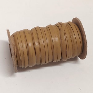 1/4" piatto, allacciatura in pelle color cammello (10 YDS) 0250NKA cordino per gioielli in pelle; fai da te; acchiappasogni; artigianato in pelle