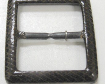 Hebilla revestida de cuero marrón de 1 1/2" U775