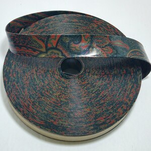 Doppelt gefaltetes, Veganes Lederband in Paisley Paisley-Grün (5 YDS) 0750BUPU - lederarmband