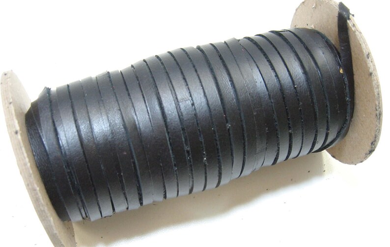 10 yds 0156NDE leather jewelry cord; leather lacing; dream catchers; leather crafts 532 Flat Cowhide Lacing in Black Icelandic