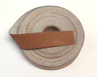 1-1/4 po. Reliure plate en cuir de vachette marron clair (3 yds) 1250FCD ruban de finition ; bordure de bordure ; ruban en cuir