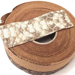1-1/4" Flat Cowhide Leather Binding in Gray Python Print (2 yds) 1250NLD trim tape; edge binding; leather tape