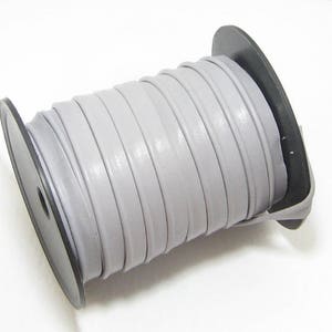 1/2&quot; Cord Piping, Cowhide Leather in Smooth Issy Light Gray/Grey (2 YDS) 3277XDD