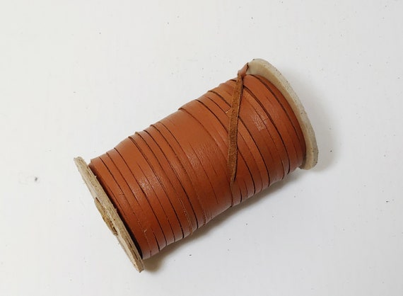 Laçage cuir sale