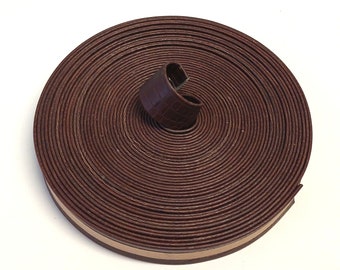 Lanière de 1,5 po. de large, double pliée, renforcée, en cuir de vachette, imprimé croco marron - (1 YD) 1500RDE