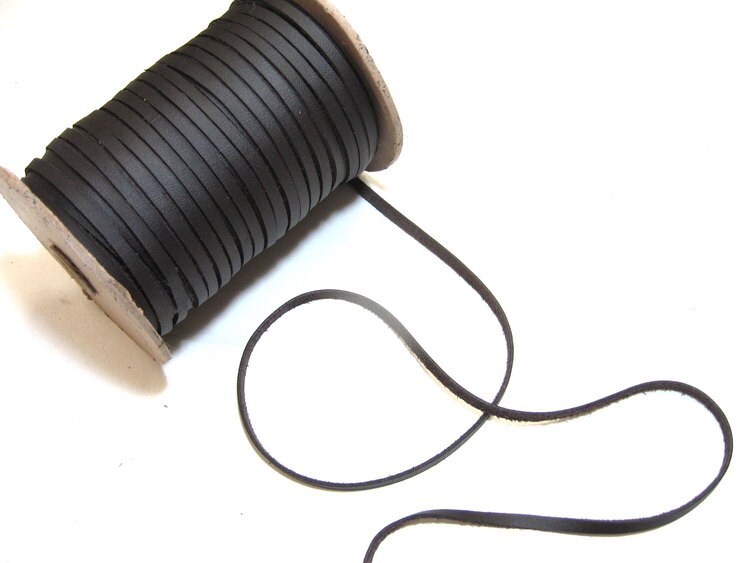 flat lacing system