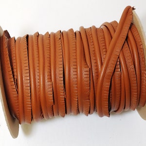 5/8&quot; Round Cord Piping, Genuine Cowhide Leather in London Tan (2 YDS) 3118XDC - bold piping; upholstery piping; large cushions