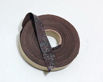 3/4" Flat, Pig Stripping, in Burgundy Snake Print on Pig (3 yards) 0750NP5 trim tape; edge binding; leather tape
