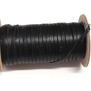 Laçage plat en cuir de vachette de 5/32 po. en noir (10,5 vg) 0156FD ; attrape-rêves ; DIY ; cordon en cuir ; couture ; lacet en cuir