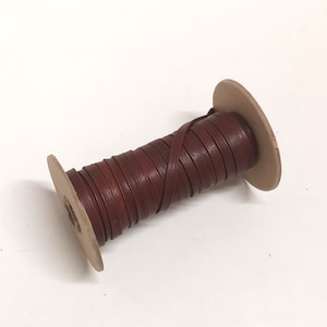 1/4&quot; wide Cowhide Leather Lacing in Burgundy (5 yds) 0250BD9 Double-Folded - Red