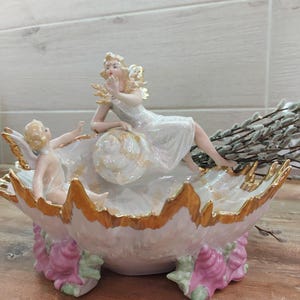 Grande piatto per dolciumi in porcellana ucraina vintage – Fabbrica Horodnytsia anni '70 – Forma di angelo e conchiglia – Ciotola decorativa dorata dipinta a mano