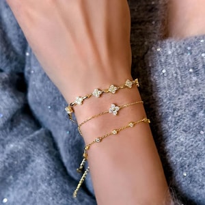 Blossom Light – Four Leaf Clover Bracelets