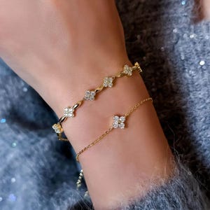 0 72ct Clover Diamond Bracelet/Moissanite Bracelet 14K Gold Lucky Leaf Stackable Bracelet/Dainty Anniversary Gift for Her /Everyday Jewelry