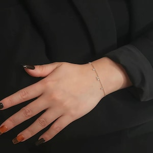 Luna Grace – 7 Diamonds Gold Bead Bracelet