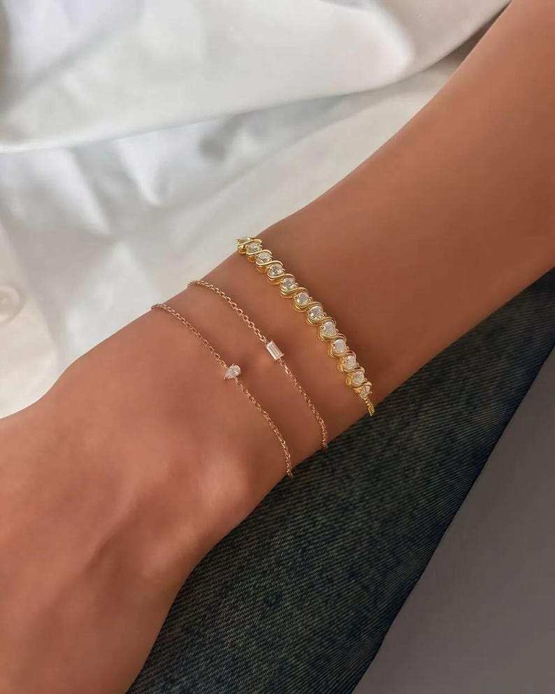 Aqua Flow - Diamond Wave Bracelet