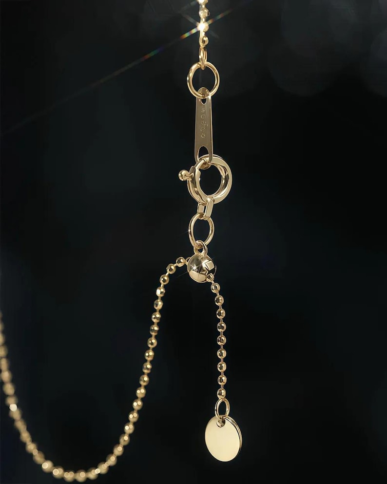 Luna Grace – 7 Diamonds Gold Bead Bracelet