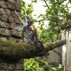 Flower Fairy Statue – Magical Garden Sculpture, Perfect for Outdoor Spaces, Fairy Garden Decor & Thoughtful Gift for Garden Lovers