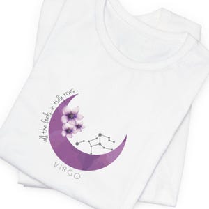 Camiseta con la Luna de Virgo, Camiseta con Estampado de Estrellas Astrológicas, Camiseta de Magia Lunar, Regalo de Constelación de Carta Astral Cósmica, Ropa Mística de Fases Lunares