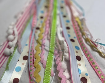 Ribbon & Fiber Bundles 15 yard mix of colors and textures Gift wrapping, crafts, wine bottles, scrapbooking