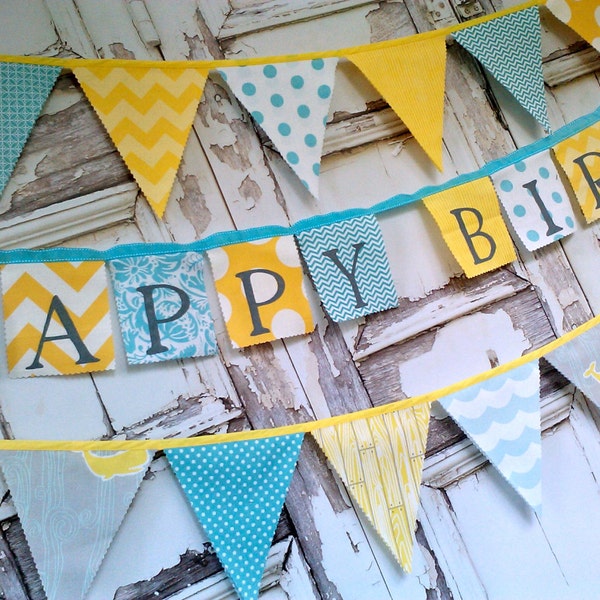 Feliz cumpleaños Banner Aqua amarillo y gris Chevron puntos mano moderno pintan decoración del partido de bandera tela de bandera