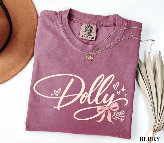 Dolly Parton Memorial Shirt, Signature Vintage Graphic Tee, Western Country Fan Gift,1946–2026 Country Music Tribute Shirt,
