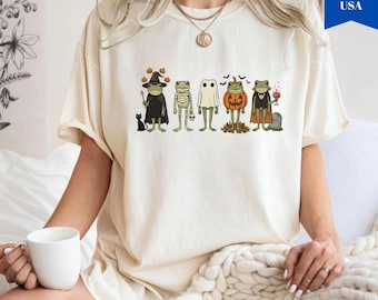 Cute Spooky Frogs in Halloween Costumes Comfort Colors T-Shirt Spooky Season Cute Frogs Costume Tee for Halloween Frog Lovers Gift