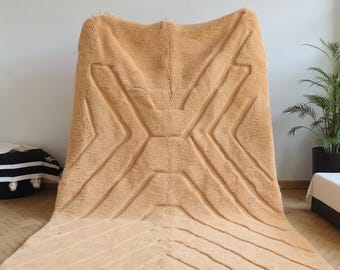 Tappeto marocchino beige boho, tappeto astratto beni ourain, tappeto berbero personalizzato, tappeto moderno di metà secolo, tappeto color pesca, tappeto fatto a mano in pelle di pecora
