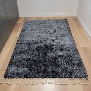 Sheepskin beni ourain rug, White Moroccan rug black, abstract custom rug, large berber carpet, amazing art deco area rug, cute handmade rug