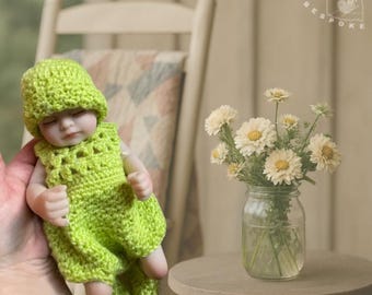 Handmade Preemie Outfit – Bodysuit & Booties Set