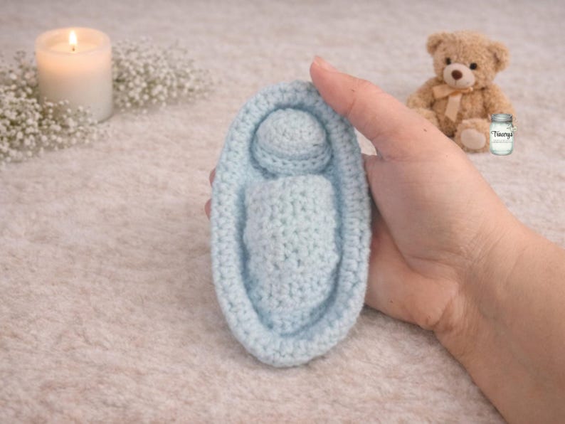 Crochet Infant Loss Keepsake Set | Angel Cuddle Cradle, Micro Blanket bild 1