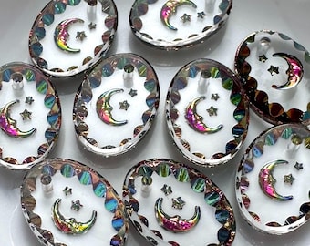 Vintage Moon & Star Intaglio Drops Vitrail Glass 14x10 Oval Metallic Rainbow Pendant Beads BD221-D