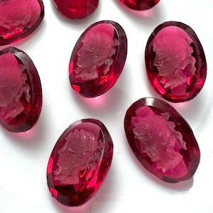 Vintage Glass Intaglio Stones Ruby Red Carved 12x8 Roman Warrior Oval Jewelry Stones NTG76-D