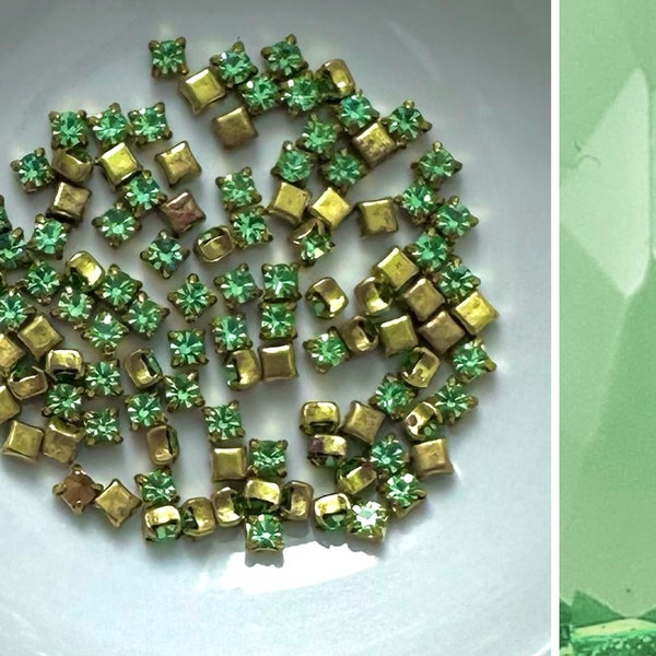 Vintage Rhinestones in Setting / Swarovski Light Green Peridot 2.5mm Round Stones in Square Brass Prong Cups Jewelry Findings STN237-Peridot
