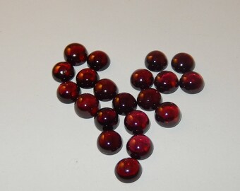 Garnet cabochon 7mm