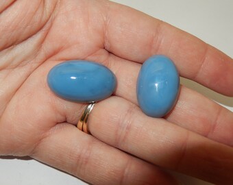 Owyhee Blue Opal - cabochon