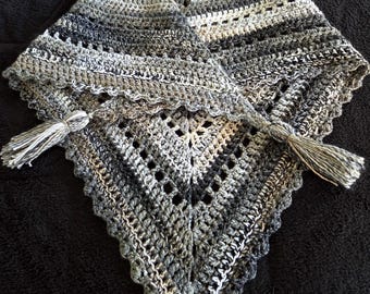 Cosy EARTH MOTHER Crochet Triangle Gypsy Shawl Wrap with Tassels