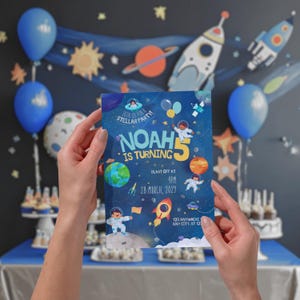 Personalisierbares Weltraum Abenteuer Kinder Geburtstagseinladung für jedes Alter | Kosmische Partydekoration, Raketen-Themenkarten, Astronautenspaß