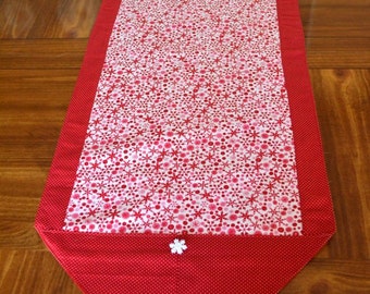 Table Runner - House Warming Gift - Handmade Gift - Red and White Snowflakes -  Gift - Gift for Mom  * Second Anniversary Gift